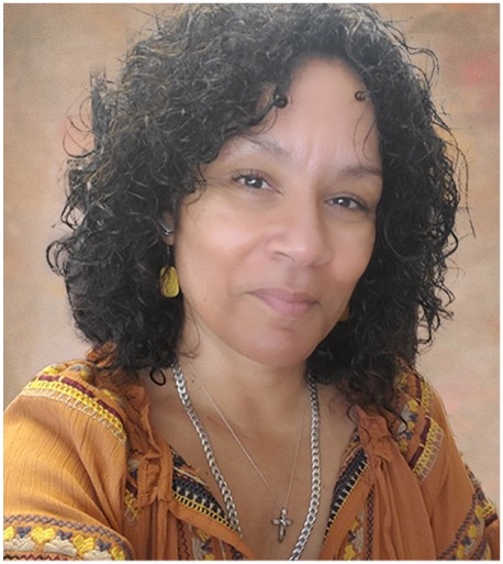 Sylvia Bills — Owner and Designer, UniqDzyns